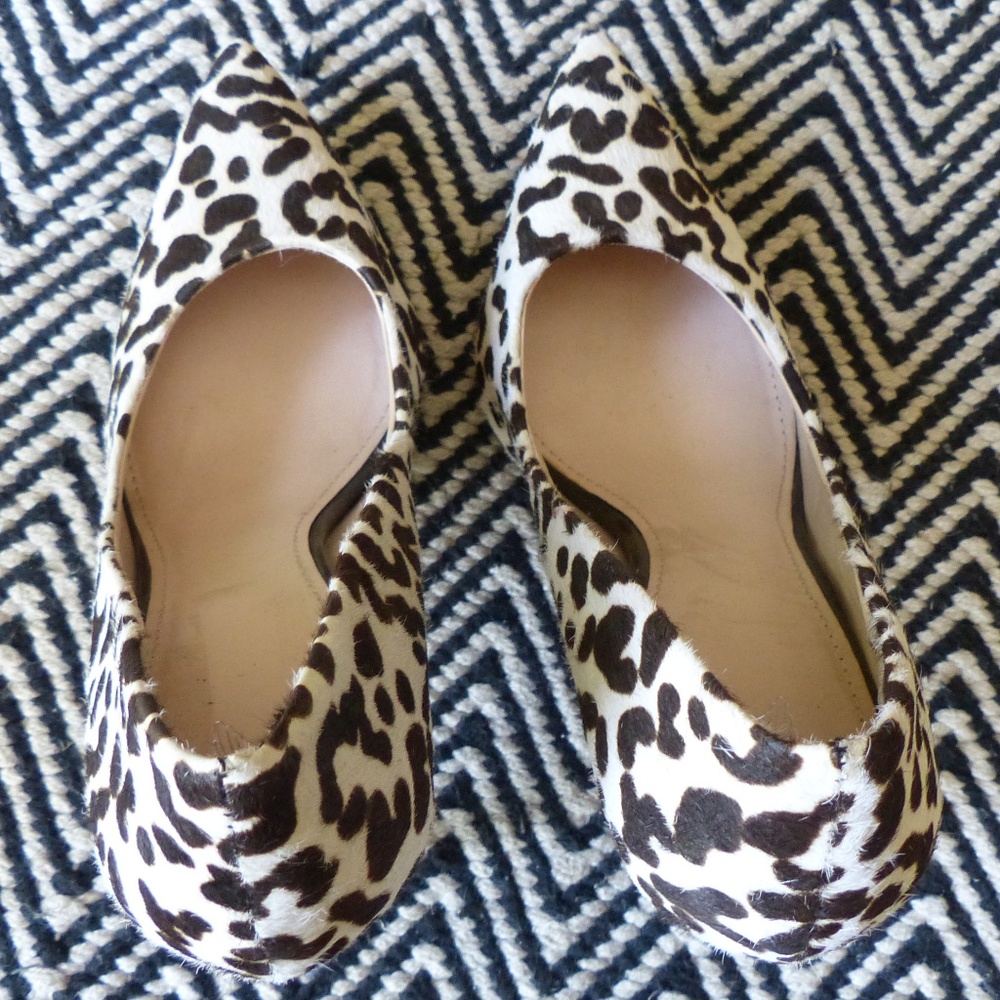 New VS Cheetah Heels - Picture 2 of 7
